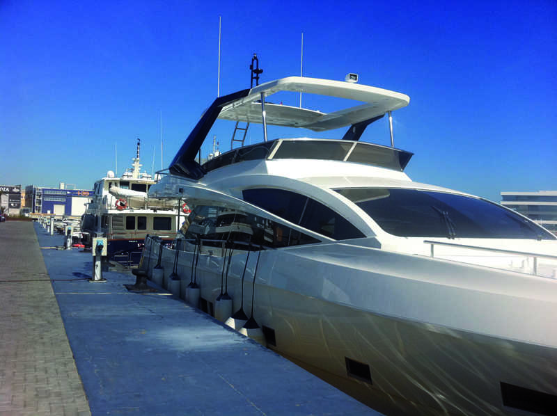 Yatchs in Motion gestiona el traslado de dos yates en Valencia