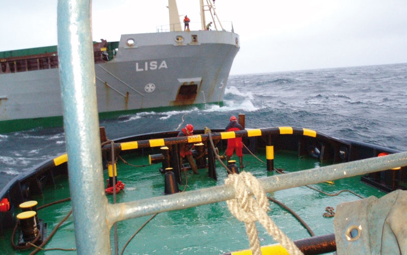 El remolcador &quot;VB &Aacute;rtico&quot; rescata al buque &quot;Lisa&quot;