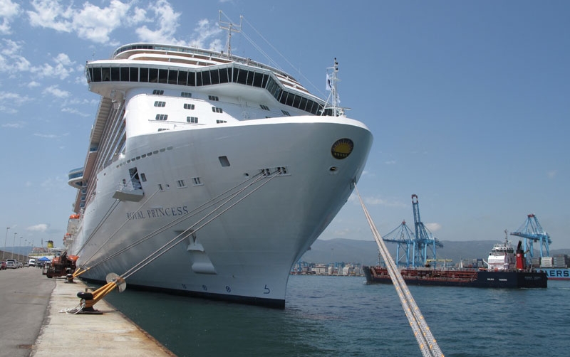 El "Royal Princess" visita el Puerto de Algeciras