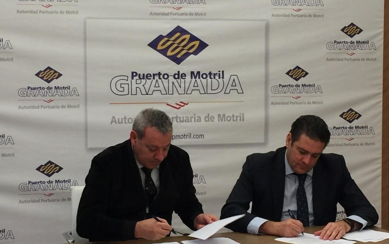 La AP de Motril firma un cr&eacute;dito de 6,5 millones de euros con Caja Rural