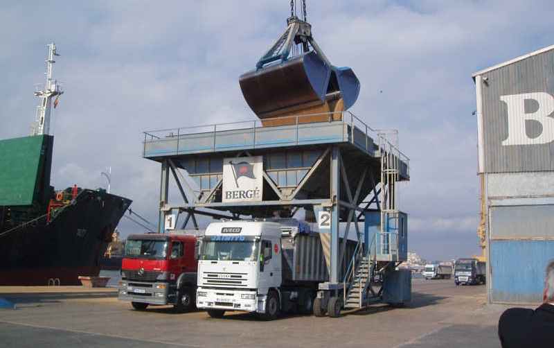 Los tr&aacute;ficos del Puerto de Tarragona suman casi 5 millones de toneladas hasta febrero