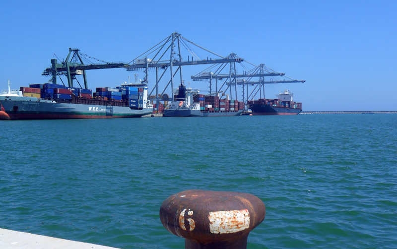 El tercer ra&iacute;l entre el Puerto de Tarragona y Castellbisbal podr&aacute; estar acabado en 2015