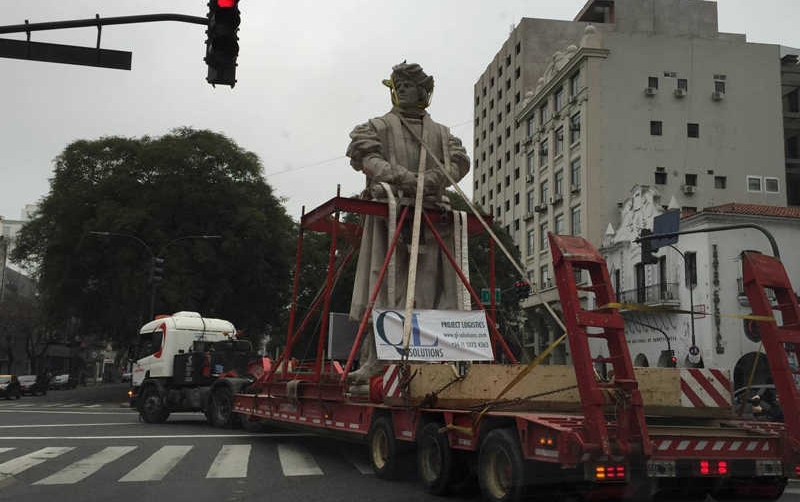 QL Solutions gestiona el traslado del monumento a Col&oacute;n de Buenos Aires