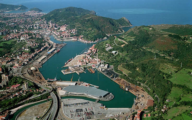 El Puerto de Pasaia saca a concurso la asistencia t&eacute;cnica para el control de su tr&aacute;fico mar&iacute;timo