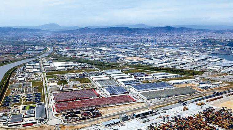 El sector logístico en Barcelona ha registrado una inversión de 199 millones de euros entre enero y septiembre de 2023.