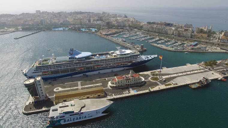 El servicio de cetrer&iacute;a servir&aacute; para controla la poblaci&oacute;n de gaviota patiamarilla en el Puerto de Ceuta, concretamente en las inmediaciones del Muelle Espa&ntilde;a.
