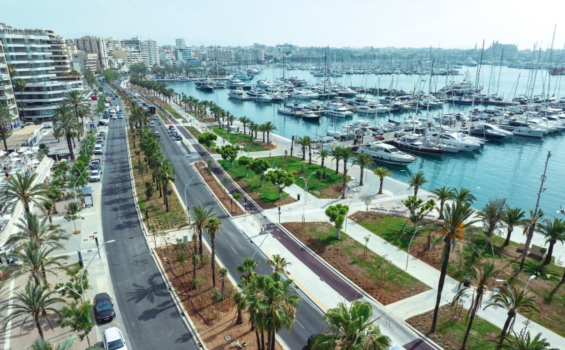 Uno de los principales proyectos que ejemplifica el compromiso con la integración Puerto-Ciudad de la Autoridad Portuaria de Baleares es el “Nuevo Paseo Marítimo de Palma” que ya está en funcionamiento.