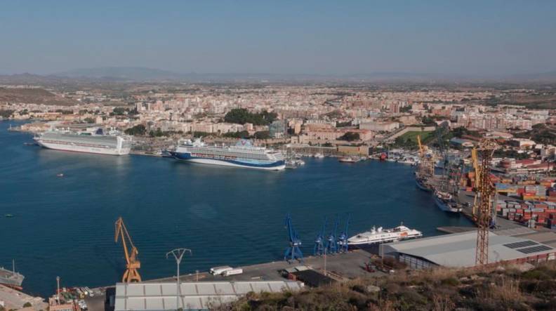 Puerto de Cartagena se presenta en Fitur como entrada del turismo extranjero a la Región