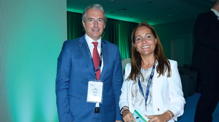 Íñigo de la Serna, director de Madrid Green Mobility Lab, y María Tena, directora de Logística y Transporte de AECOC. Foto B.C.