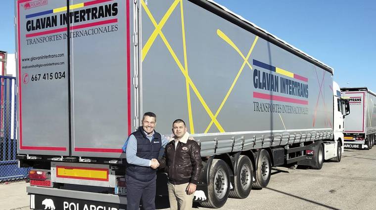 Sergio Fas, comercial de PolarCube; y Mario Glavatchi, gerente de Glavan Intertrans.