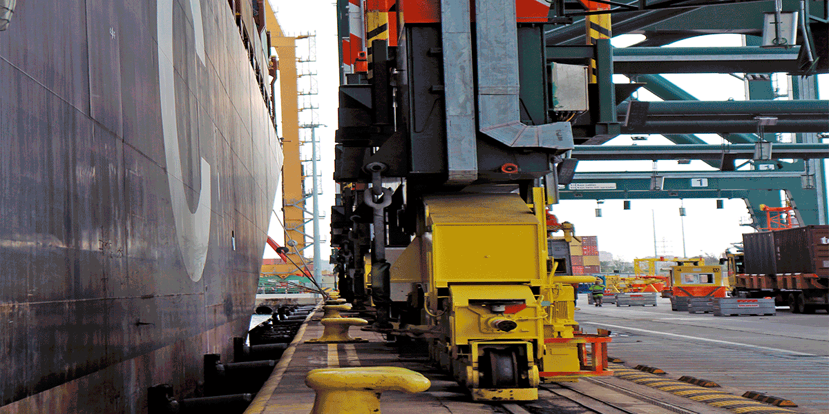 La CNMC alerta del “régimen inalterado de monopolio” en los servicios portuarios