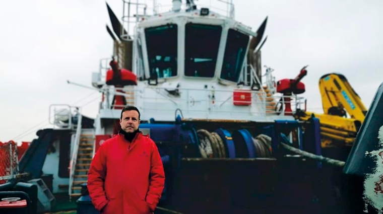 Jos&eacute; Ram&oacute;n Bellido, patr&oacute;n de Remolcadores Boluda en el puerto de Valencia.