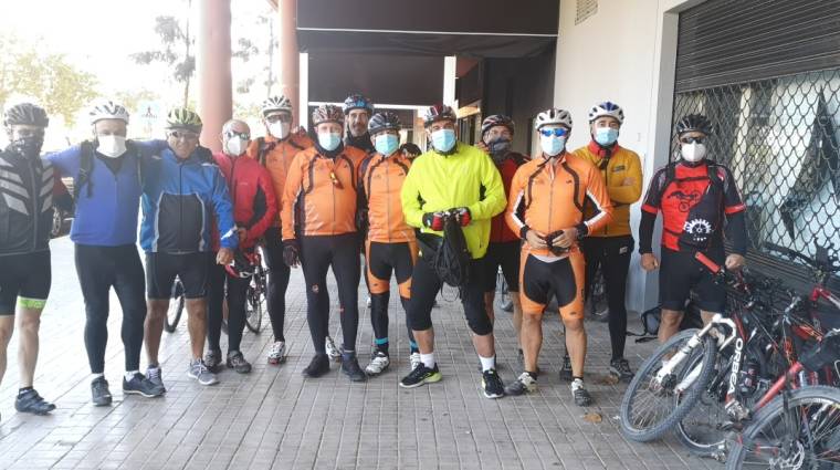 Valenciaport organiza una ruta ciclista para fomentar el uso de la bici.