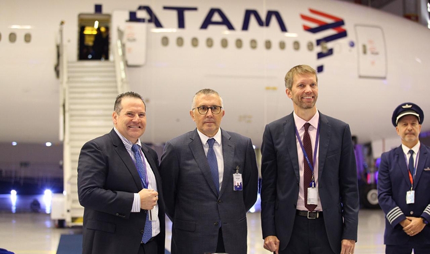LATAM invierte 500 millones en su primer Boeing 777 y en mejorar la experiencia de viaje
