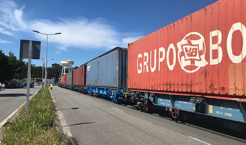 El Puerto de Vilagarc&iacute;a confirma que el primer tren con horario a las 10 horas circular&aacute; hoy&nbsp;