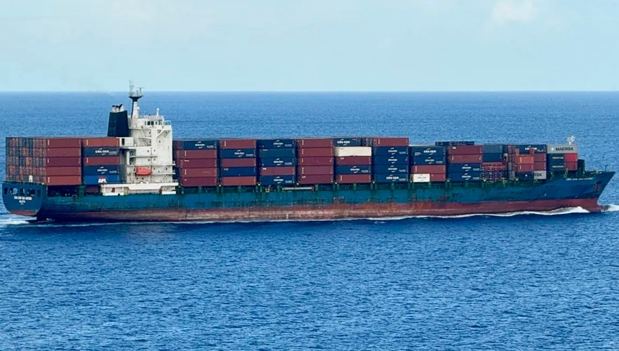 El “CMA CGM San Antonio” zarpó el 2 de mayo del puerto de Khalifa en Abu Dhabi (Emiratos Árabes Unidos) y tenía como próxima escala Nundra, en India.