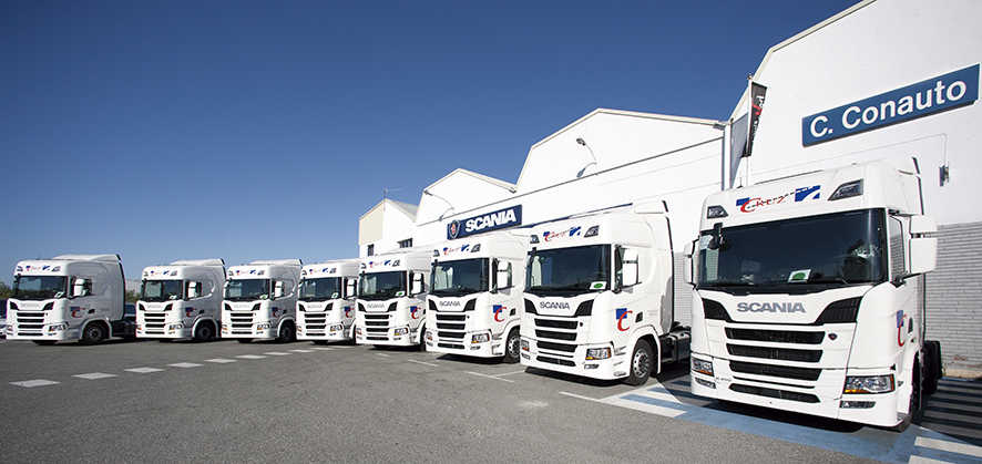 La compa&ntilde;&iacute;a navarra Transportes Cruz suma a su flota 25 unidades Scania R450