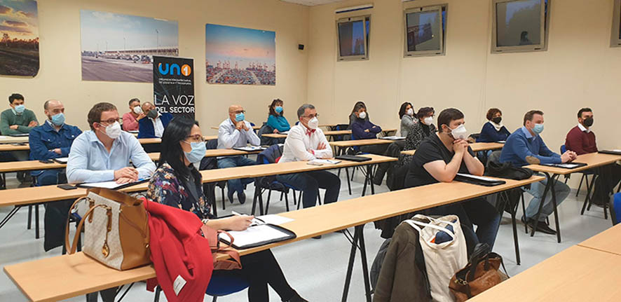 UNO inicia su Master Executive en log&iacute;stica