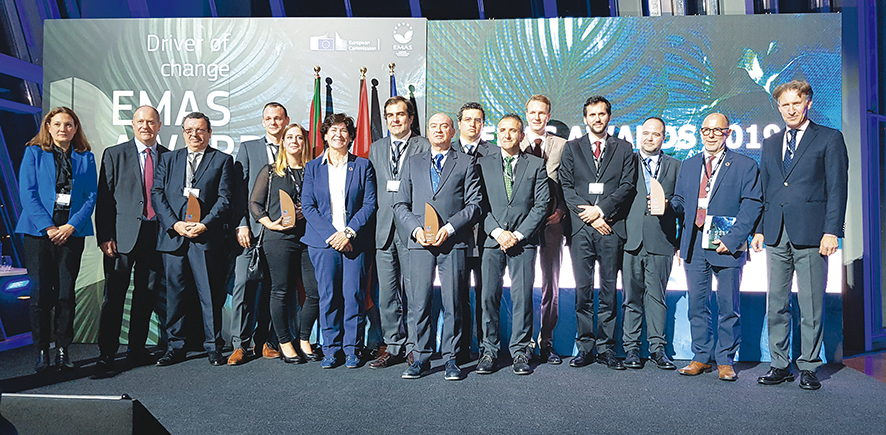 Los puertos de Barcelona y Cartagena reciben el premio EMAS por su gesti&oacute;n medioambiental