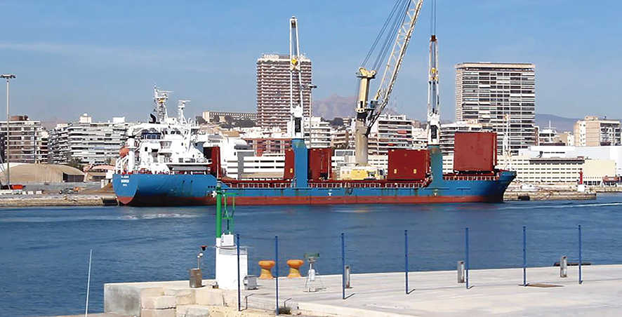 Una sentencia asegura que Alicante Port cumple la normativa para el tr&aacute;fico de graneles
