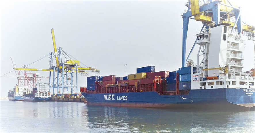 La terminal de Casablanca ocupada por tres barcos de WEC.