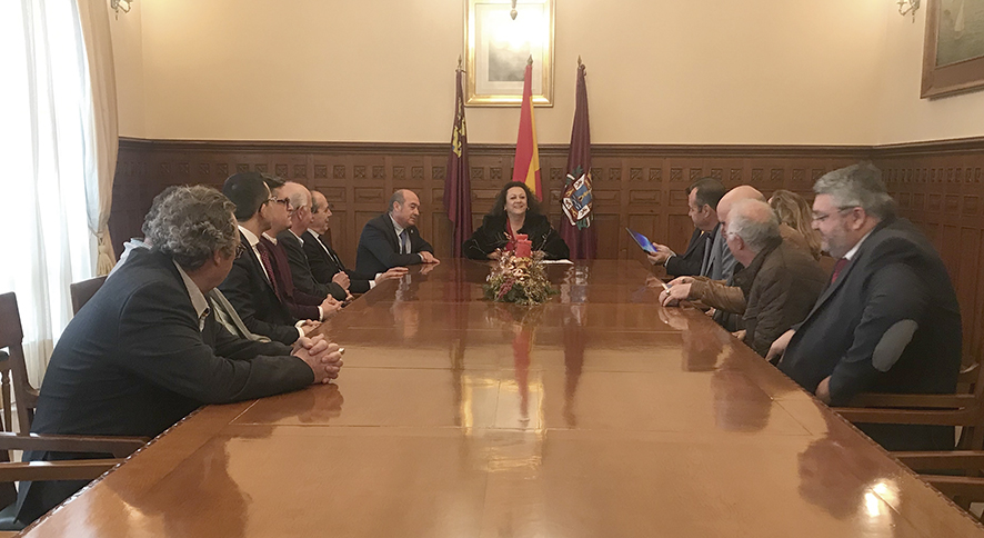 La presidenta de la AP Cartagena inicia su ronda de contactos con la comunidad portuaria