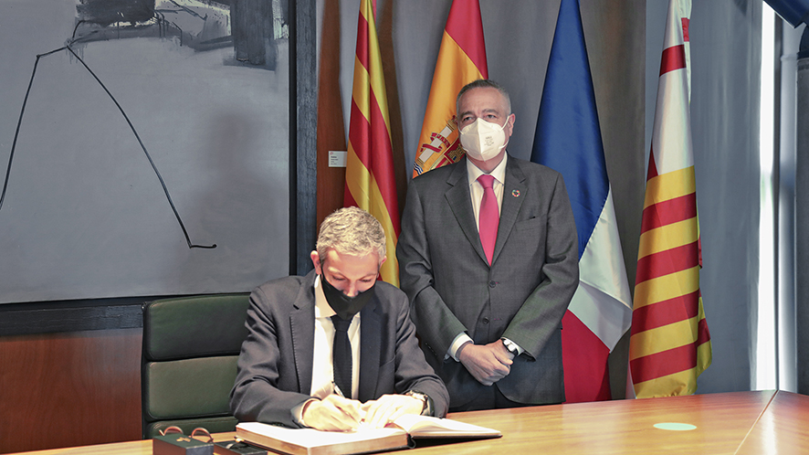 El c&oacute;nsul de Francia conoce el potencial de Zona Franca Barcelona para las empresas