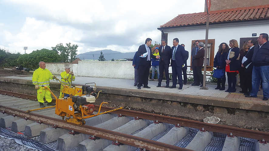 El ministro de Fomento, &Iacute;&ntilde;igo de la Serna, supervis&oacute; hace unos d&iacute;as las obras de prolongaci&oacute;n de la v&iacute;a 2 en Guarnizo.
