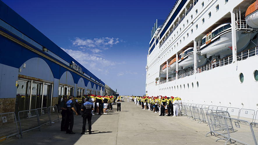 El Puerto de Tarragona pone a prueba los planes de emergencia