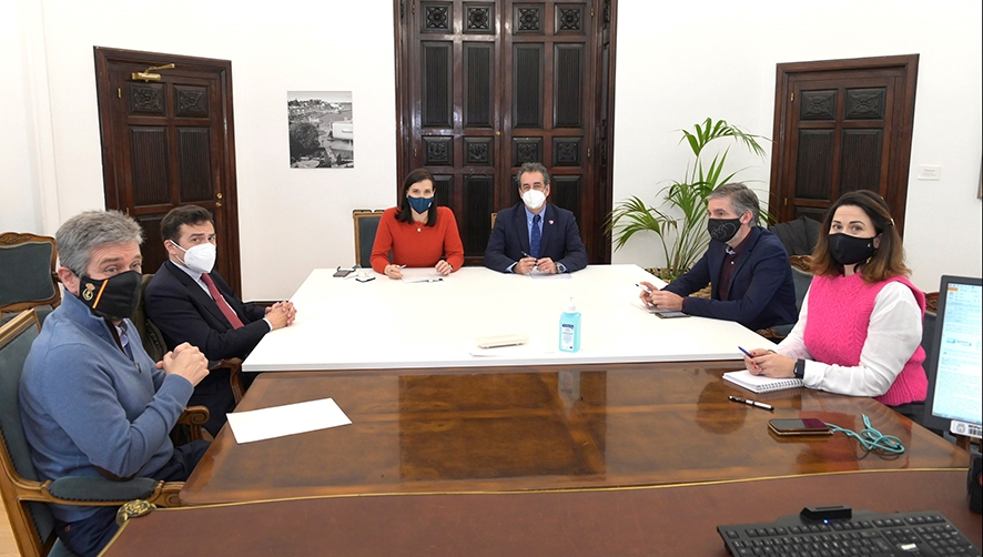 El Puerto de Santander y la Consejer&iacute;a de Industria expresan su af&aacute;n de colaboraci&oacute;n