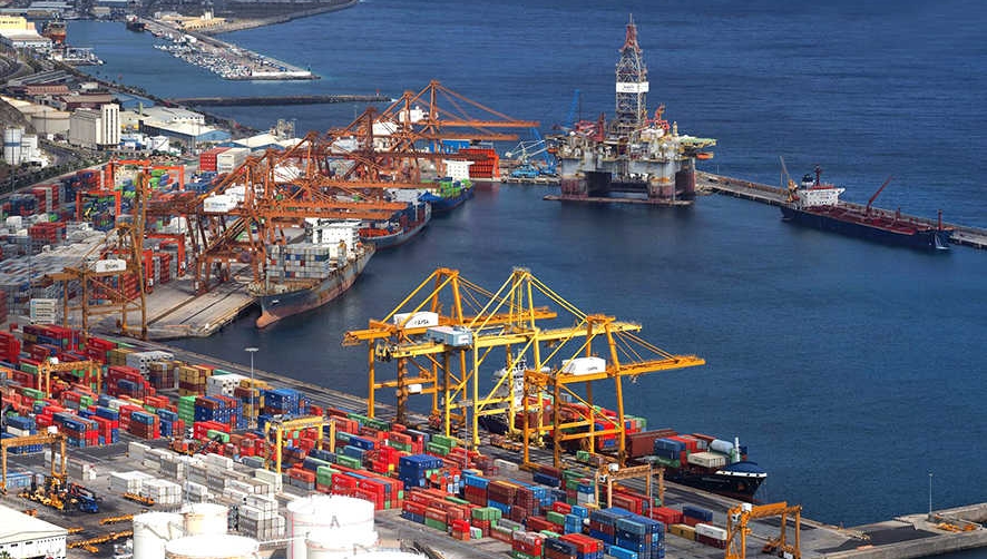 El tr&aacute;fico de contenedores en Tenerife crece por encima del 28%