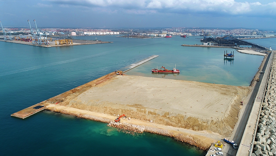 El Port Tarragona comienza la construcción de la viga cantil del Moll de Balears