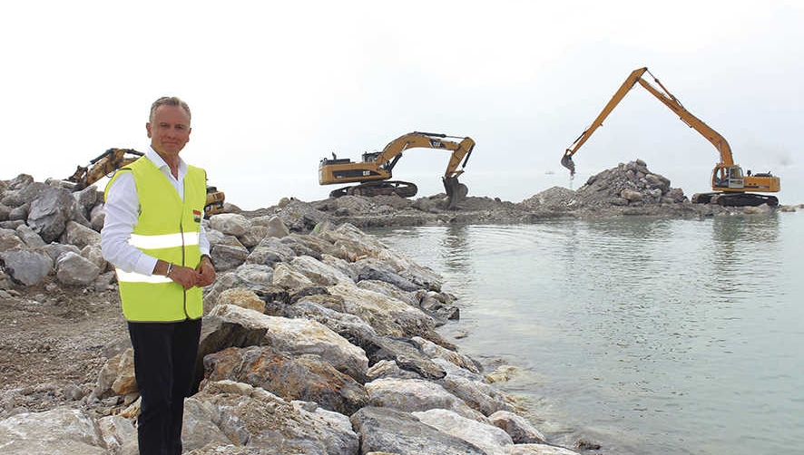Paulino Plata supervisa el acondicionamiento del Espig&oacute;n de la T&eacute;rmica del Puerto de M&aacute;laga