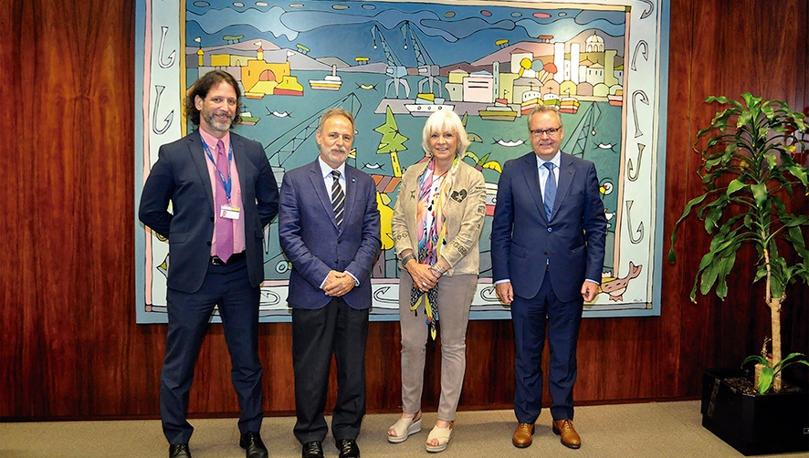 De la Encina se compromete a agilizar los proyectos portuarios de C&aacute;diz