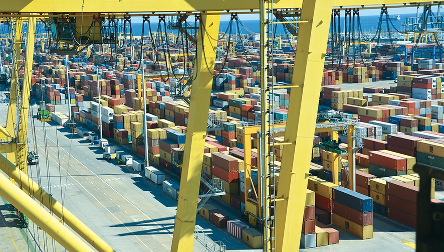 Valenciaport mueve 2,74 millones de TEUs en seis meses y crece un 8,7% en este tr&aacute;fico