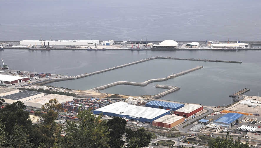 El Puerto de Bilbao inicia los trabajos de finalizaci&oacute;n de la 1&ordf; fase del Espig&oacute;n Central