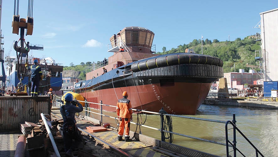 Murueta bota para Ibaizabal el primer remolcador a puerto de propulsi&oacute;n dual construido en Espa&ntilde;a