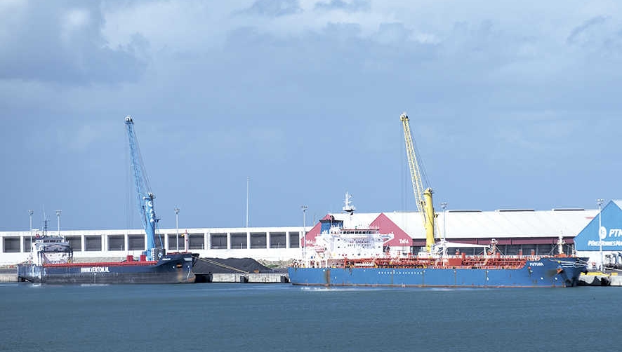 El Puerto Exterior de Punta Langosteira responde a una nueva emergencia mar&iacute;tima