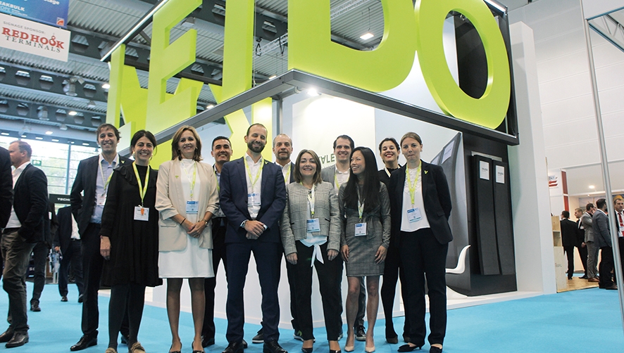 El equipo de Kaleido en Breakbulk Europe 2019. Desde la izquierda: V&iacute;ctor Fern&aacute;ndez, Ana de Prado, Beatriz Alvarado, Cundi Rodr&iacute;guez, Xoan Mart&iacute;nez (director general), David Puga, Paula Alonso, Juan Campos, Jiahui Huang, Carmen Gonz&aacute;lez, Daniela Silva. Foto J.P.