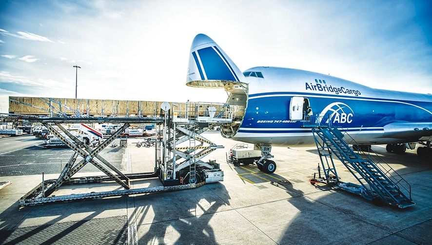 DB Schenker se al&iacute;a con AirBridge Cargo para mejorar la conectividad digital de la carga a&eacute;rea