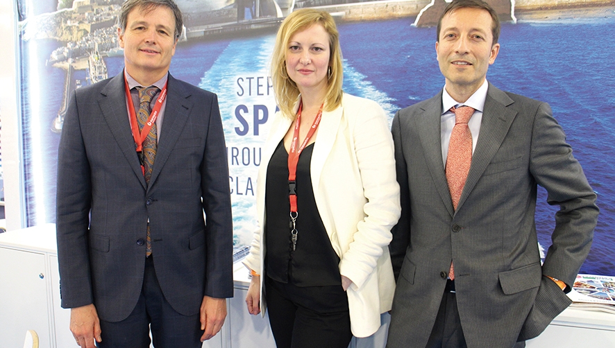 Tim Klein, director de Marmedsa Palma; Marta Rodr&iacute;guez, General Manager de Marmedsa Cruise Services, y Albert Pallar&eacute;s, Managing Director de Marmedsa Cruise Services. Foto E. Garc&iacute;a.