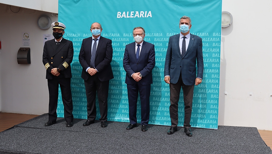 Bale&agrave;ria presenta en Melilla su smart ship &quot;Hypatia de Alejandr&iacute;a&quot;