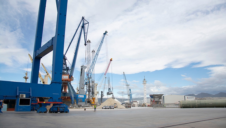 Los graneles s&oacute;lidos impulsan el crecimiento del tr&aacute;fico de Portcastell&oacute;