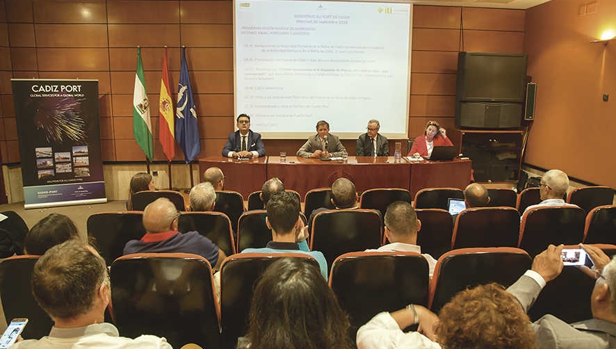 El Puerto de C&aacute;diz recibe una delegaci&oacute;n marroqu&iacute; del sector naval, portuario y log&iacute;stico