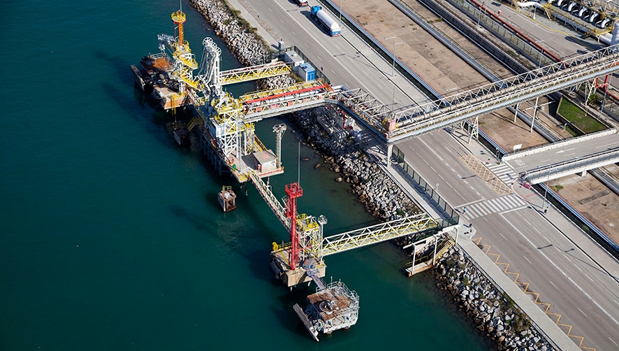 La UE respalda los proyectos de GNL y electrificaci&oacute;n de muelles del Puerto de Barcelona
