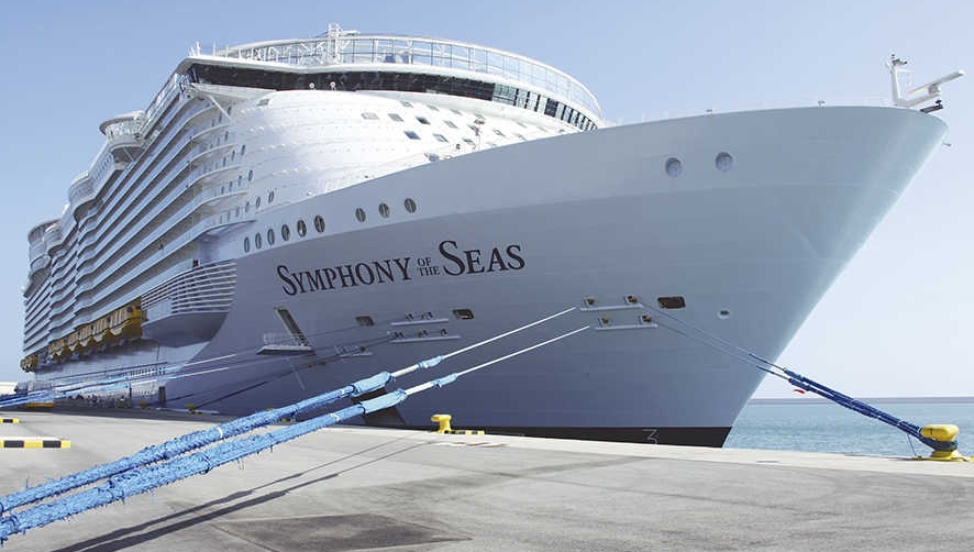 El &ldquo;Symphony of the Seas&rdquo; atracado el pasado domingo en la Ampliaci&oacute;n Norte del Puerto de Valencia.