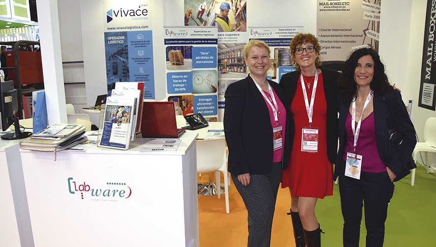 En la imagen, Cristina Losada, marketing y ventas de Labware; M&ordf; Victoria Lastra, Marketing Manager de IT&amp;Automation de Labware, y Pilar M&iacute;nguez Peral, del &aacute;rea institucional de Pimec.