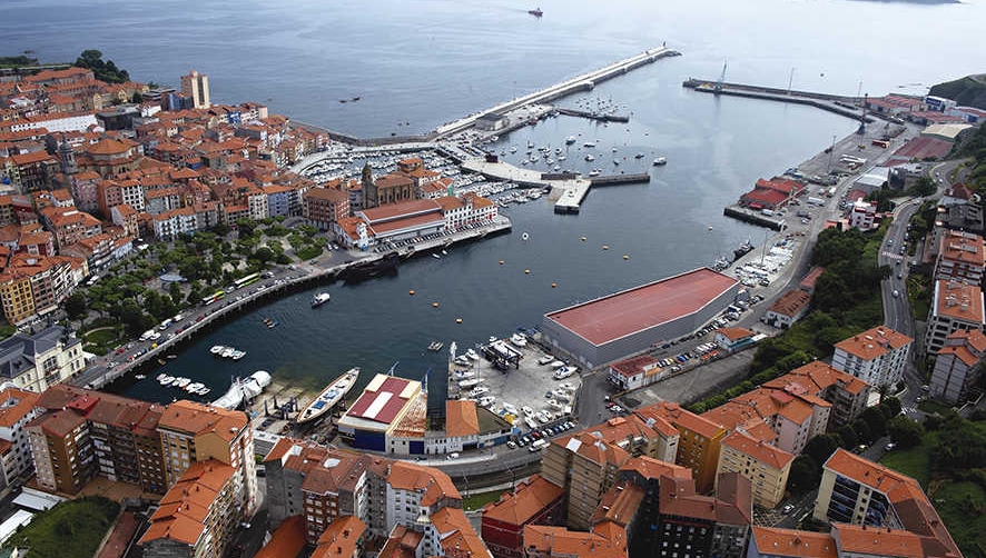El Puerto de Bermeo alrededor de 300.000 toneladas de mercanc&iacute;as al a&ntilde;o.