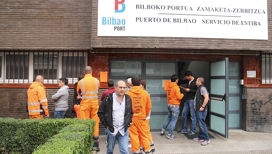 En Bilbao la plantilla de Centro Portuario de Empleo est&aacute; integrada en la actualidad por personal indefinido. Foto J.P.