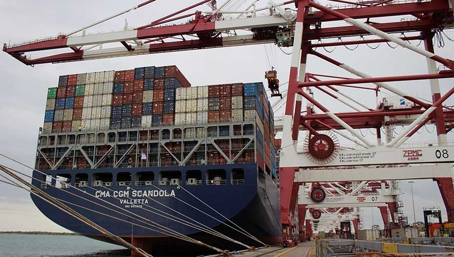 BEST recibe el &quot;CMA CGM Scandola&quot;, primer buque de GNL en el Port de Barcelona
